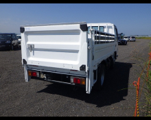 Isuzu Elf Truck 2014