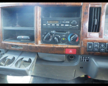 Isuzu Elf Truck 2014