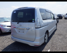 Nissan Serena 2016