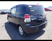 Toyota Spade 2016