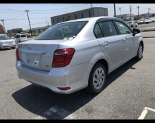 Toyota Corolla Axio 2018