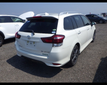 Toyota Corolla Fielder 2016