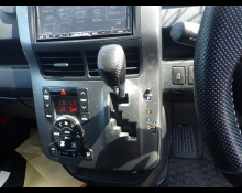Toyota Voxy 2013