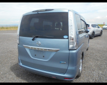 Nissan Serena 2013
