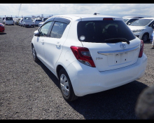 Toyota Vitz 2016