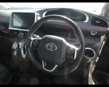 Toyota Sienta 2019
