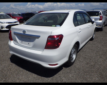 Toyota Corolla Axio 2016