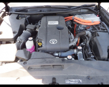 Toyota Crown Hybrid 2017