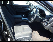 Toyota Crown Hybrid 2017