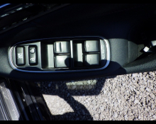 Toyota Crown Hybrid 2017