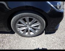 Toyota Crown Hybrid 2017