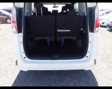 Nissan Serena 2016