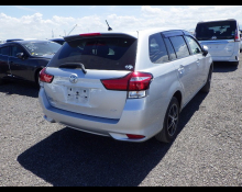 Toyota Corolla Fielder 2016