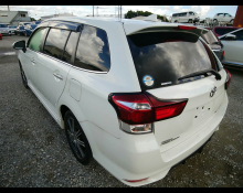 Toyota Corolla Fielder 2016