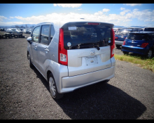 Daihatsu Move 2016