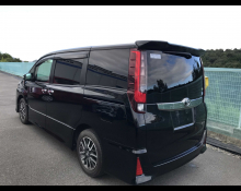 Toyota Noah 2017