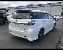 Toyota Wish 2014