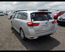 Toyota Corolla Fielder 2016