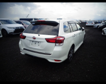 Toyota Corolla Fielder 2016