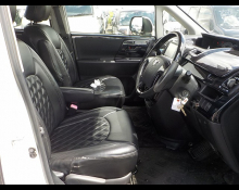 Toyota Voxy 2013