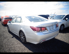 Toyota Crown 2016