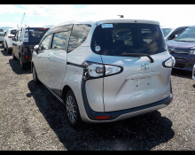 Toyota Sienta 2017