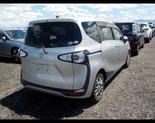 Toyota Sienta 2017