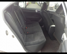 Toyota Corolla Axio 2016