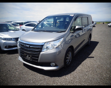 Toyota Noah 2016