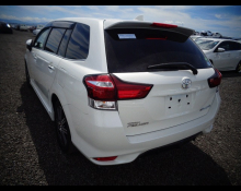 Toyota Corolla Fielder 2016