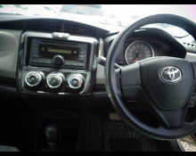 Toyota Corolla Axio 2012
