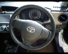 Toyota Corolla Axio 2013