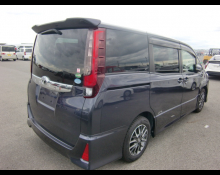 Toyota Noah 2016