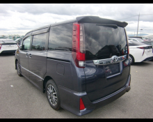 Toyota Noah 2016