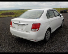 Toyota Corolla Axio 2013