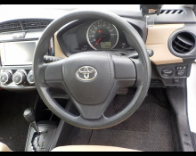 Toyota Corolla Axio 2013