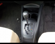 Toyota Corolla Axio 2013