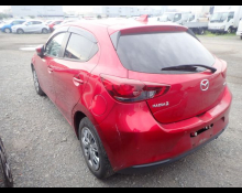 Mazda Mazda2 2021