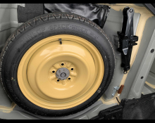 Toyota Crown Athlete 2016