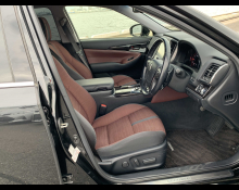 Toyota Crown Athlete 2016