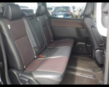 Toyota Esquire 2016