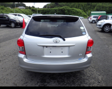 Toyota Corolla Fielder 2011