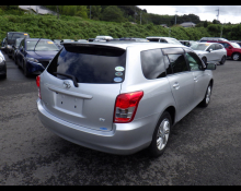 Toyota Corolla Fielder 2011