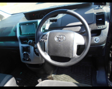 Toyota Noah 2013