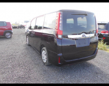 Toyota Noah 2016