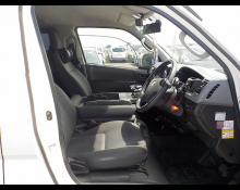 Toyota Hiace Van 2011