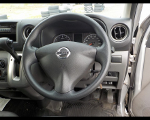 Nissan NV350 2016