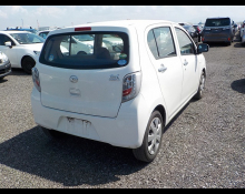 Daihatsu Mira e:S 2016