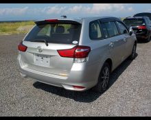Toyota Corolla Fielder 2016
