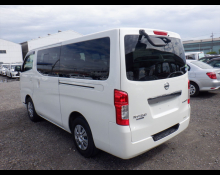 Nissan NV350 2016
